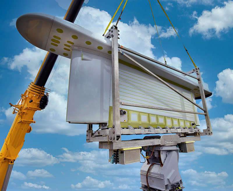 surveillance radar with sky background