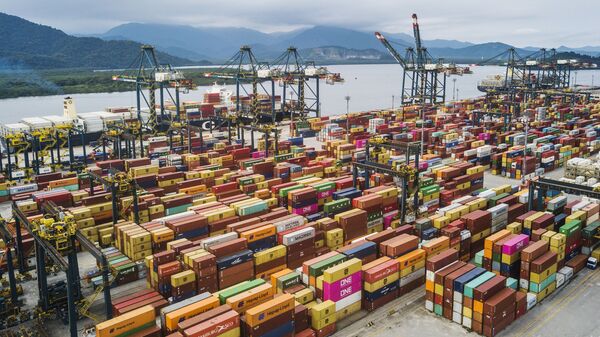 Vista geral de contêineres no porto de Santos, em São Paulo. Foto de arquivo - Sputnik Brasil