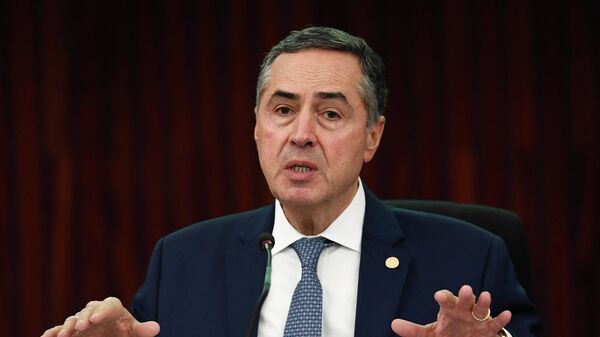 O ministro Luís Roberto Barroso, do Supremo Tribunal Federal (STF), em Brasília, no dia 22 de novembro de 2021 - Sputnik Brasil