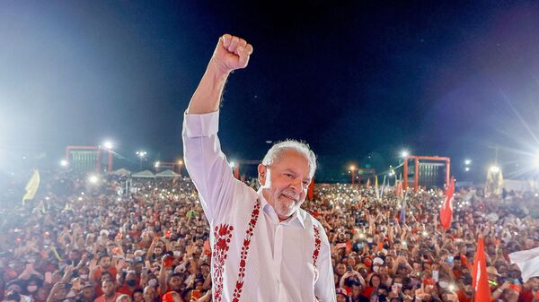 O ex-presidente Luiz Inácio Lula da Silva (PT) durante ato em Teresina, no Piauí - Sputnik Brasil