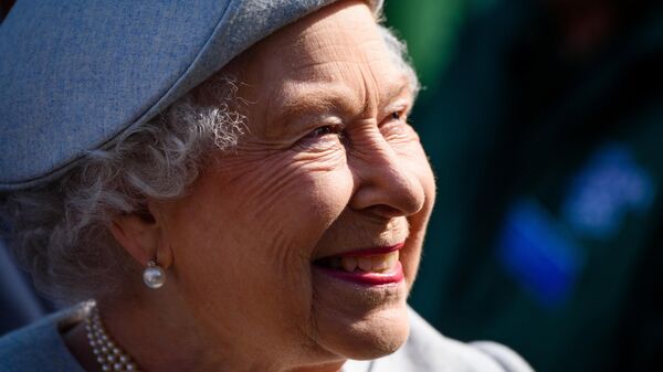 Rainha Elizabeth II participa da abertura oficial de exposição no Zoológico de Londres, Reino Unido (foto de arquivo) - Sputnik Brasil