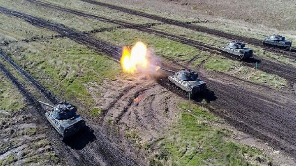  Tanques Leopard 1A5 BR do 6º Regimento de Cavalaria Blindado - Sputnik Brasil