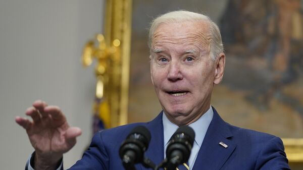 Presidente Joe Biden fala sobre o relatório de empregos de fevereiro na sala Roosevelt da Casa Branca. Washington, D. C., 10 de março de 2023 - Sputnik Brasil