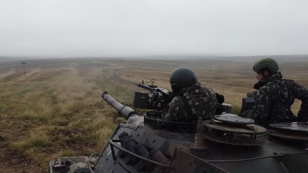 No período de 29 a 31 de maio, o 1º Regimento de Carros de Combate (1º RCC) realizou o tiro real com as Viaturas Blindadas de Combate Leopard 1A5 BR no Polígono de Tiro Tenente De Lacerda, situado no campo de instrução Barão de São Borja (Saicã) - Sputnik Brasil