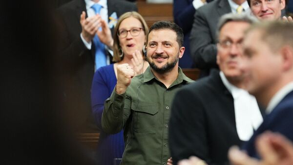 Vladimir Zelensky participa da sessão do Parlamento canadense, em Ottawa, que homenageou veterano nazista. Canadá, 22 de setembro de 2023 - Sputnik Brasil