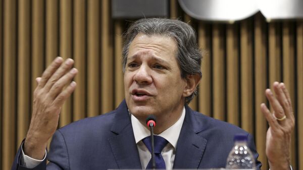 Fernando Haddad, ministro da Fazenda, durante palestra no 26º Congresso Internacional de Direito Constitucional, no Instituto Brasileiro de Ensino, Desenvolvimento e Pesquisa (IDP). Brasília (DF), 19 de outubro de 2023 - Sputnik Brasil