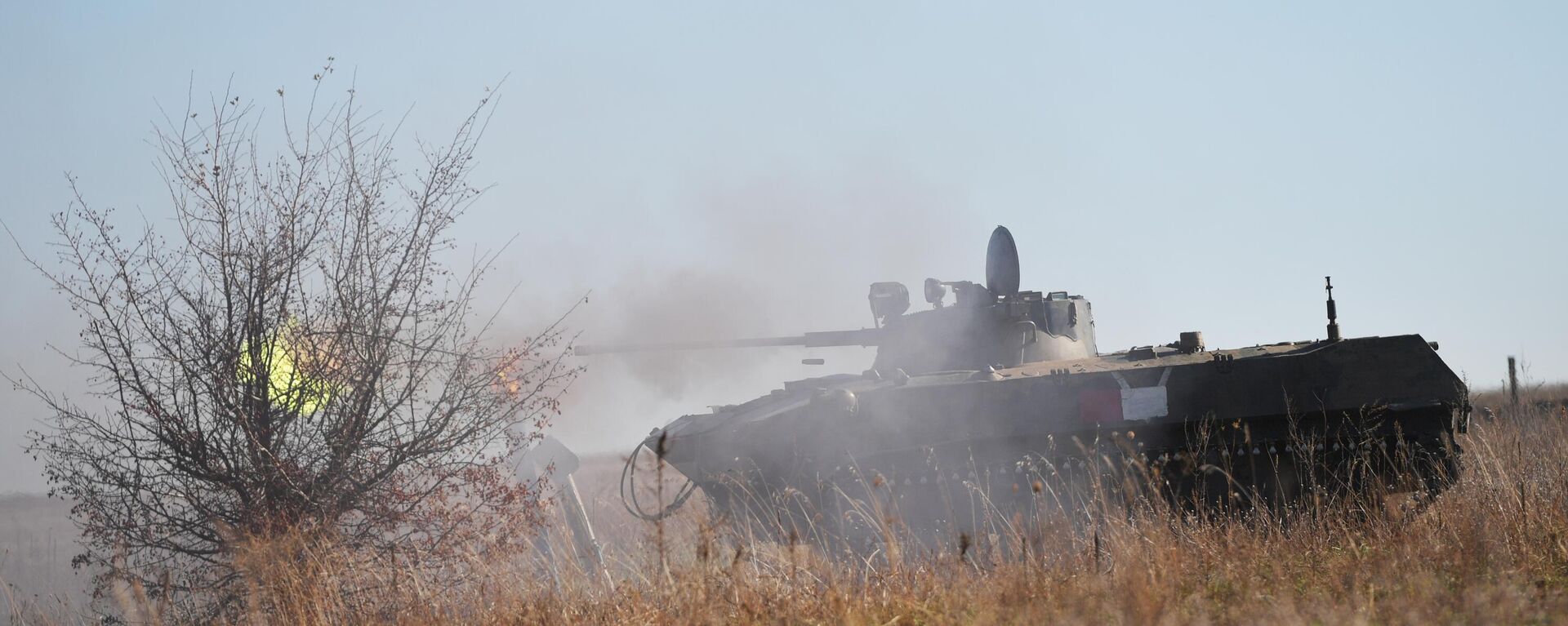 Veículo de assalto anfíbio BMD-2 da Unidade de Montanha de Assalto Aerotransportada de Novorossiysk realiza missão de combate na direção de Zaporozhie, durante operação militar especial, foto publicada em 31 de outubro de 2023 - Sputnik Brasil, 1920, 17.03.2024