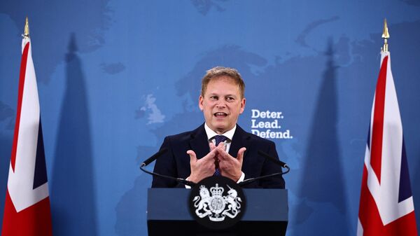 O secretário da Defesa do Reino Unido, Grant Shapps, faz um discurso sobre a defesa do Reino Unido e seus aliados, na Lancaster House. Londres, 15 de janeiro de 2024 - Sputnik Brasil