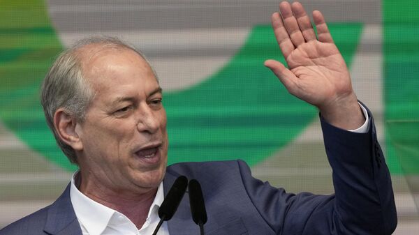 Ciro Gomes, ex-ministro da Fazenda, durante a oficialização de sua candidatura à Presidência da República, na convenção nacional do Partido Democrático Trabalhista (PDT), em Brasília (DF), em 20 de julho de 2022 - Sputnik Brasil