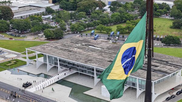 Militares no entorno do Palácio do Planalto durante visita do presidente da Espanha, Pedro Sánchez, ao país. Brasília, 6 de março de 2024 - Sputnik Brasil