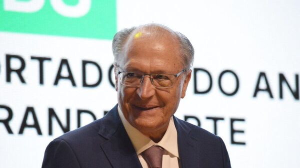 Vice-presidente e ministro do Desenvolvimento, Indústria, Comércio e Serviços, Geraldo Alckmin, durante evento da ApexBrasil em 9 de dezembro de 2024 - Sputnik Brasil