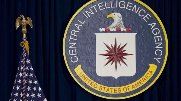 Emblema da CIA em sua sede em Langley, Virgínia, EUA - Sputnik Brasil