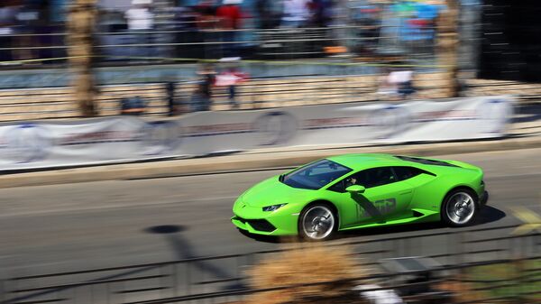 Lamborghini compete no Grande Prêmio de Beirute em Beirute, Líbano, 25 de setembro de 2016 - Sputnik Brasil