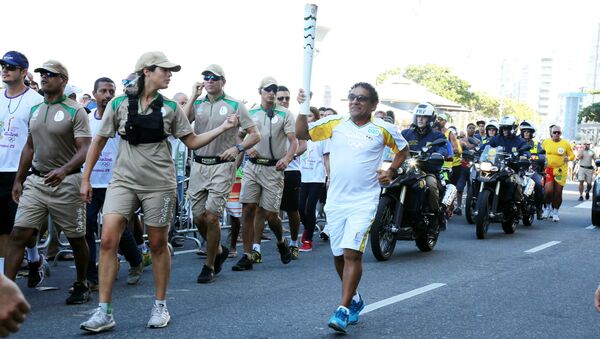 Patrulhamento reforçado durante o revezamento da Tocha Olímpica - Sputnik Brasil