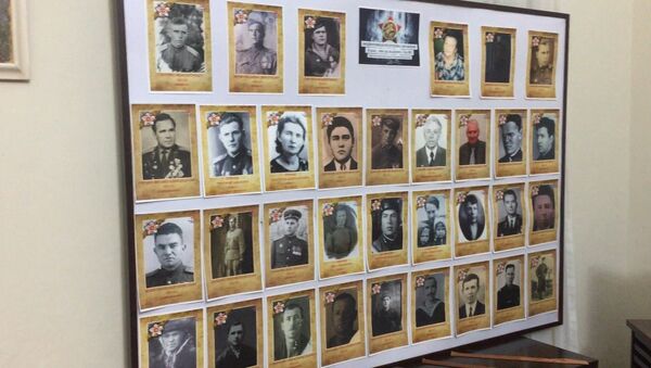 Painel montado pelo Consulado Geral da Rússia em homenagem aos combatentes mortos na Segunda Guerra Mundial - Sputnik Brasil