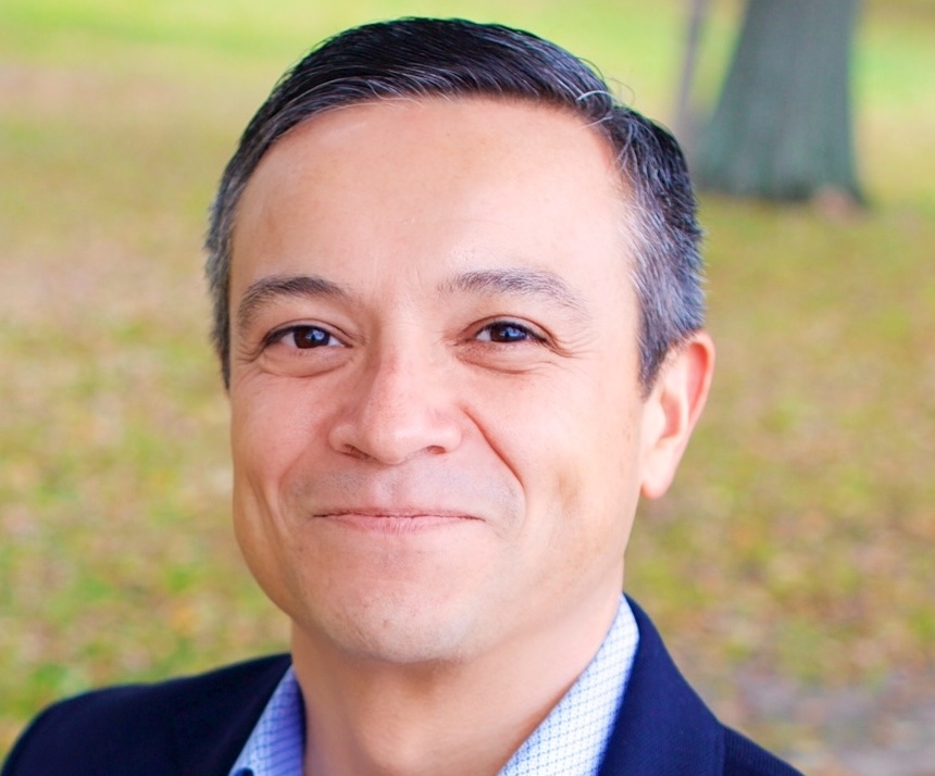 Arturo, Product Management, Employee Testimonial Headshot.