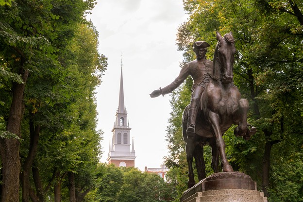 Photo of Paul Revere statue with Old North Church in background