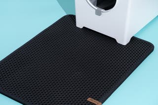 The iPrimio Cat Litter Trapper EZ Clean Mat.