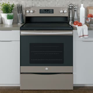 The GE JB645 electric range.