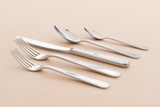 The Degrenne Normandy Miroir 5-Piece Flatware Set.