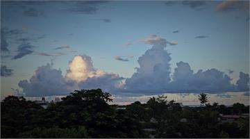 季節限定！花蓮出現「黑白雲海」 居民直呼沒看過