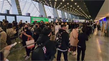 桃機旅客再創解封後新高！ 5小時逾7000人出境