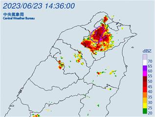 大雷雨開轟雙北！ 「這些區」慎防劇烈降雨、雷擊