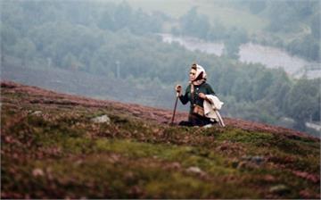 英國皇室曝光女王珍貴舊照 祝福女王「盼天使為妳吟...