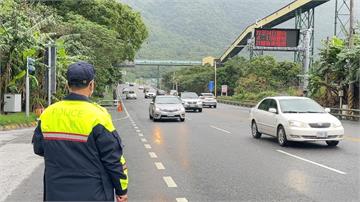 小年夜蘇花車潮估愈晚愈塞 花蓮火車站返鄉人潮估達...