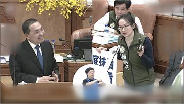 侯友宜施政報告　綠議員送鞋油諷「急著落跑」