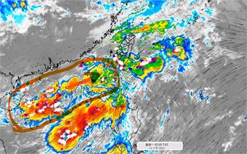 台灣西南方有「一大坨水氣」 彭啟明：將持續影響至...