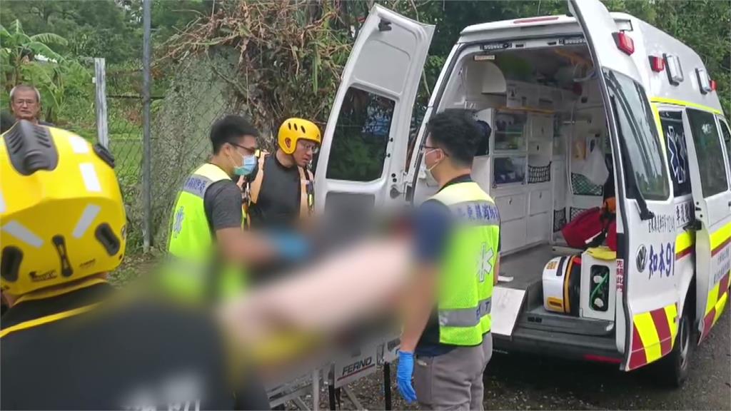 台東知本2男為清樹枝跌落野溪！ 1人頭顱破裂送醫...