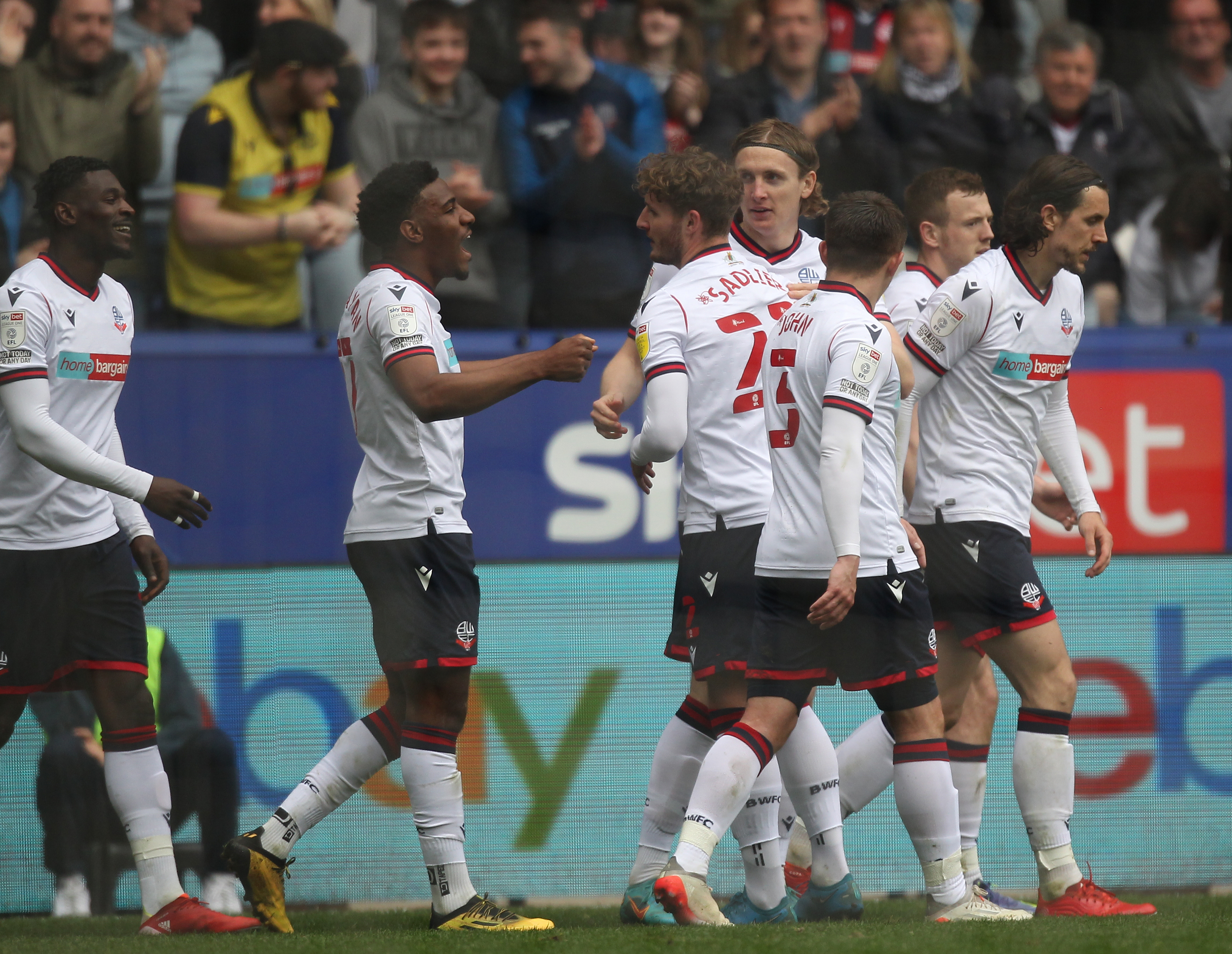 Bolton Wanderers v Accrington Stanley - Sky Bet League One