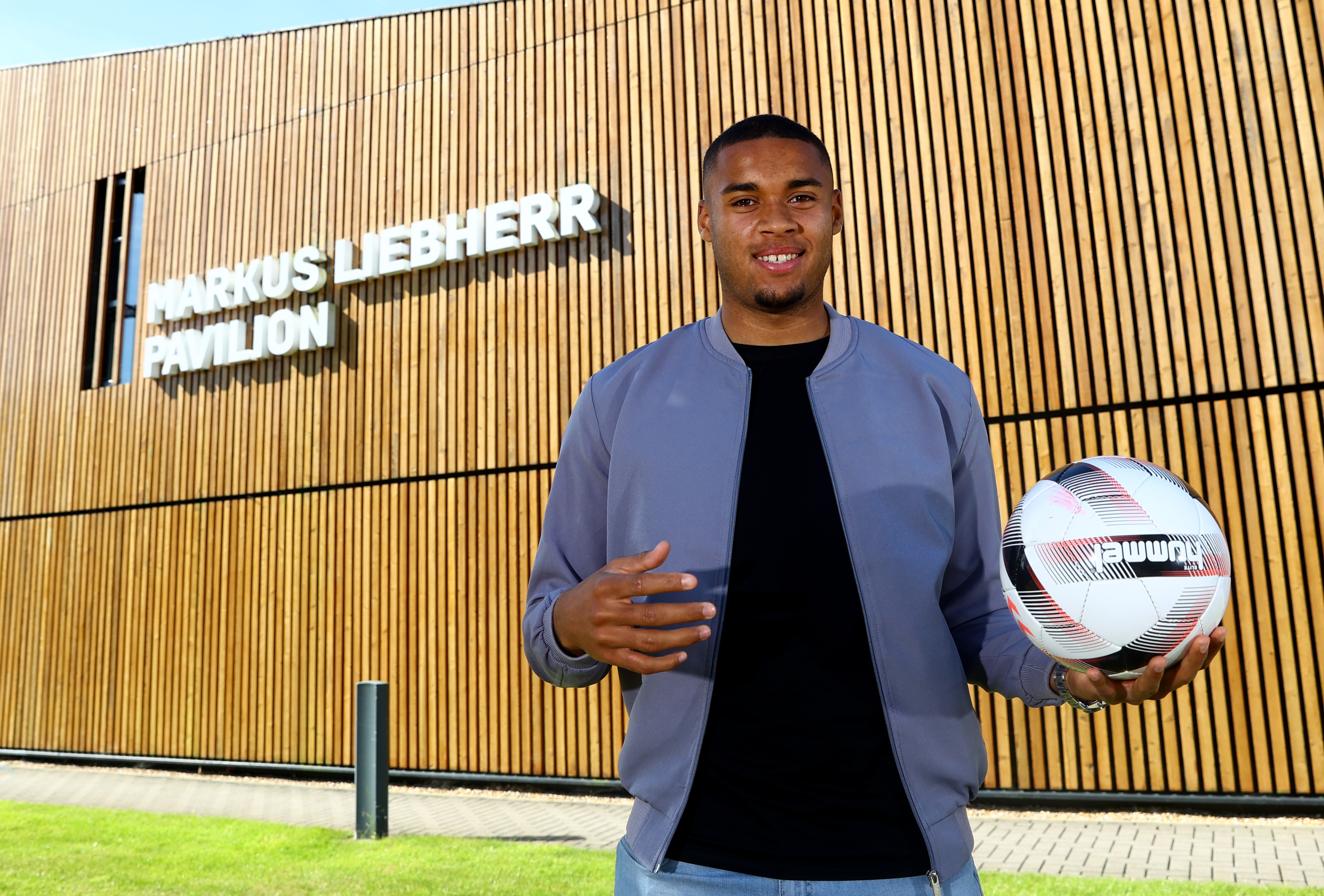 Southampton Unveil new Signing Gavin Bazunu, Manchester City, transfer, news, Saints, Premier League