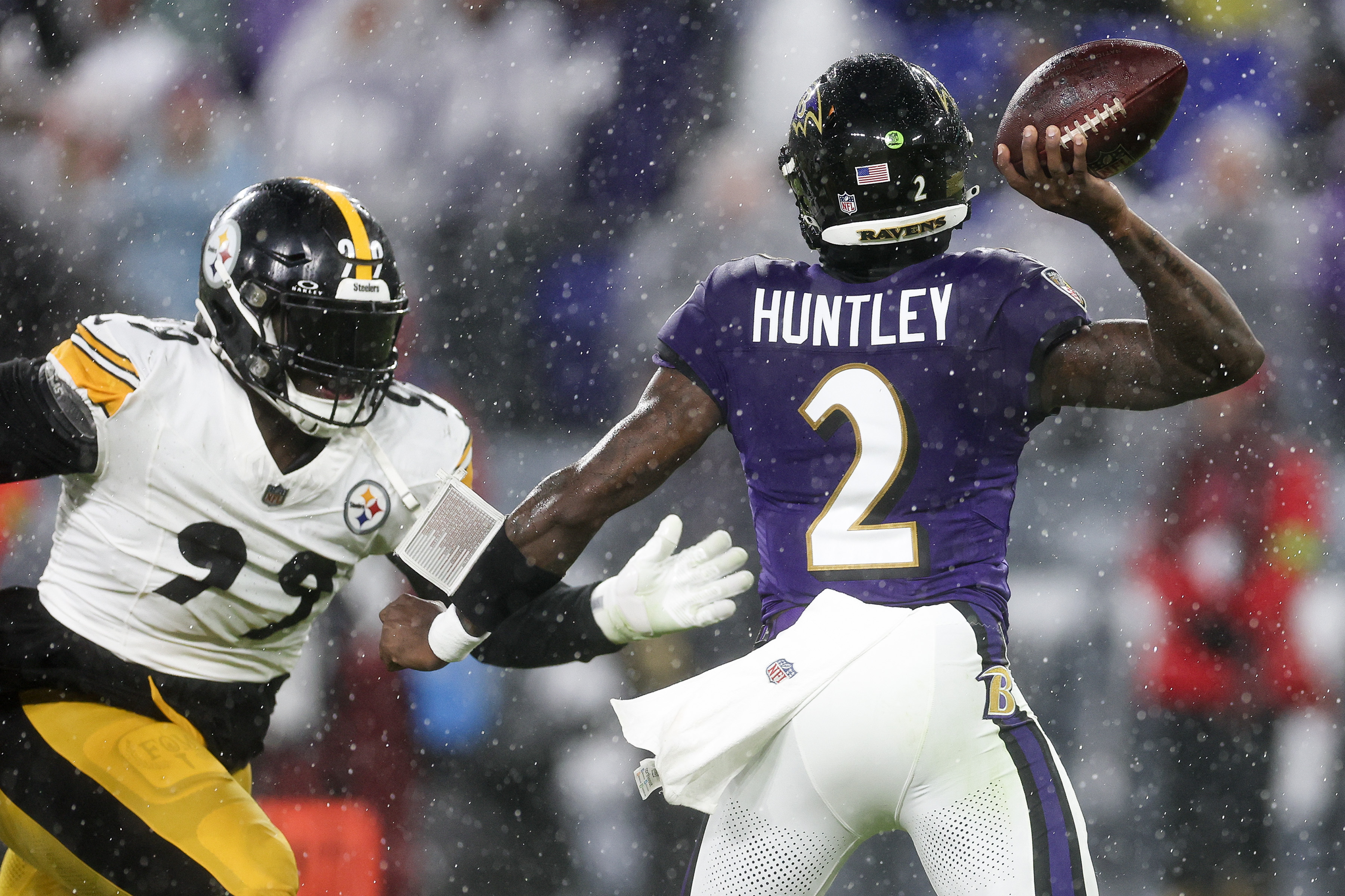 Pittsburgh Steelers v Baltimore Ravens