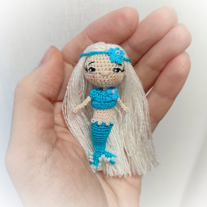 Miniature crochet doll mermaid. Tiny doll mermaid. Dollhouse miniature doll. - 公仔模型 - 棉．麻 多色