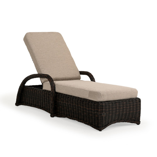 Maldives Outdoor Wicker Chaise Lounge in Clove Weave