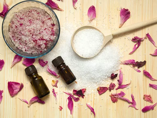 Homemade rose petal body scrub for dry skin 