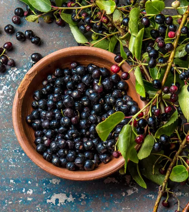 Much on these delicious berries to combat free radicals and soothe inflammation.