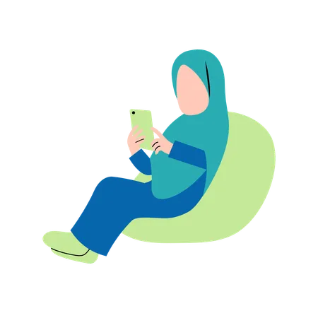 Femme hijab jouant sur une tablette sur un canapé  Illustration