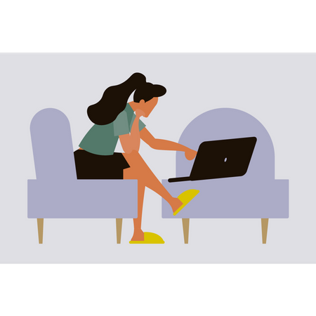 Mulher sentada no sofá trabalhando no laptop  Ilustração