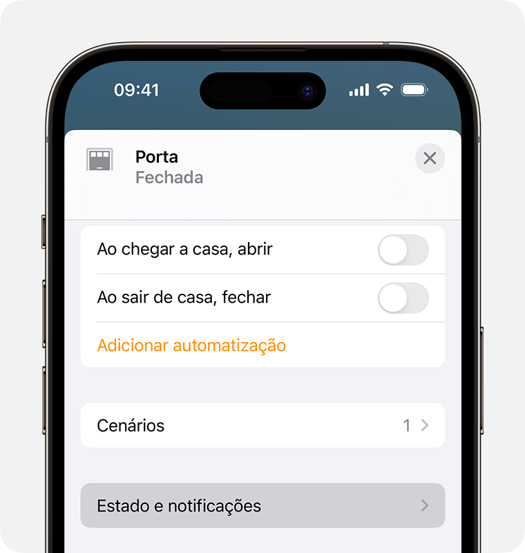 A opção Estado e notificações aparece abaixo de Cenários no ecrã de definições dos acessórios para um sensor de Porta smart home