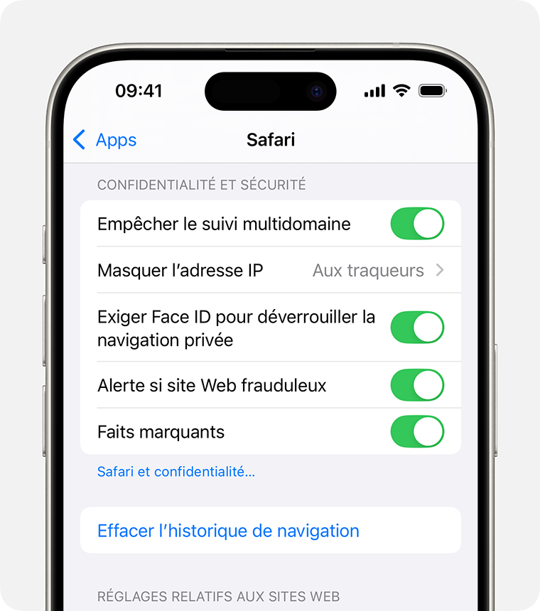 Un iPhone affichant les réglages de Safari. Le bouton Effacer l’historique de navigation se trouve au bas de la section Confidentialité et sécurité.