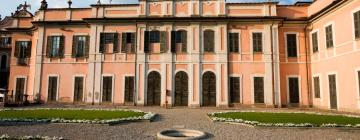 Cheap vacations in Varese