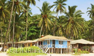 Mga Beach Hotel sa Canacona