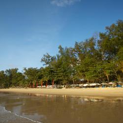 Nai Yang Beach 200 hotel