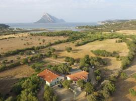 B&B La Taerra, hotel v mestu Porto San Paolo