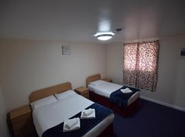 Woodlands Lodge Ilford, хотел в Илфорд