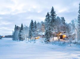 Hotel Vartiosaari The Aurora Island, מלון ברובניימי