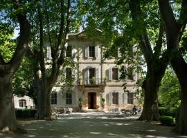 Hotel Château Des Alpilles, хотел в Сен Реми дьо Прованс